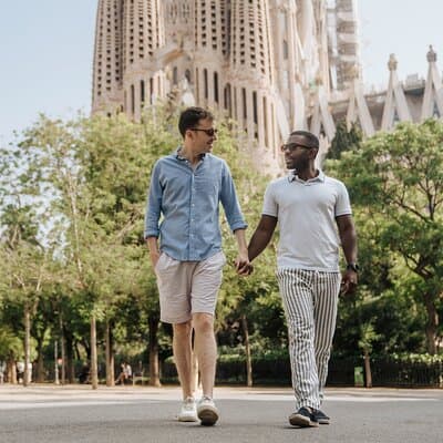 Private and Magical Photoshoot in Barcelona at Sagrada Familia 2