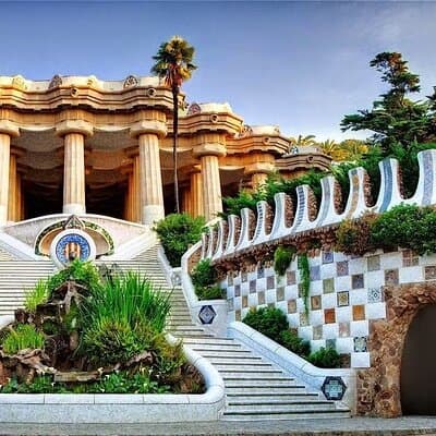 Park Güell Guided Tour in Barcelona