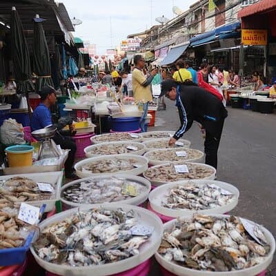 Private 2 Days Maeklong Railway Market, Amphawa & Ayutthaya Tour 4
