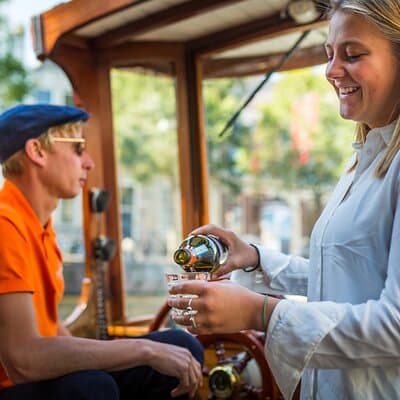 Amsterdam Historic Tour On Classic Saloon Boat 4