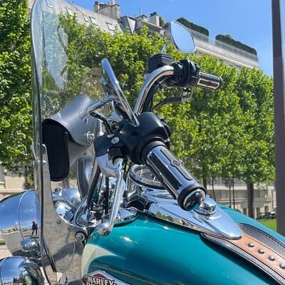 Vintage Motorcycle Rental in Paris 5