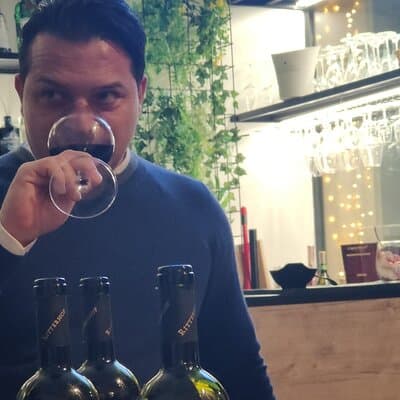 Course in Rome: Wine Education with Food - mini sommelier course