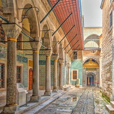 Istanbul Express Old City Palaces Mosques and Markets 5