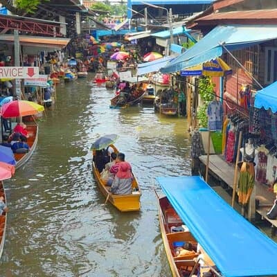 Maeklong Railway and Damnoen Saduak Floating Market Tour 2