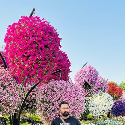 Miracle Garden with Entrance Ticket and Transfers 4