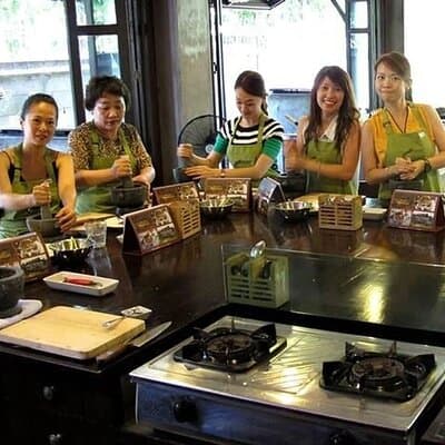 Baipai Thai Cooking School: Authentic Cooking Class Tour
