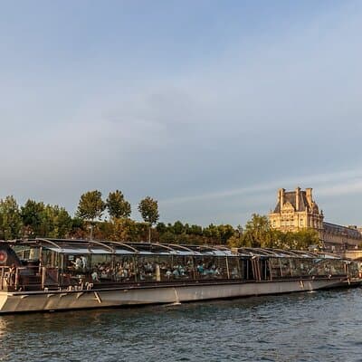 6 hours Paris City Tour with Seine River cruise and Crazy horse 4