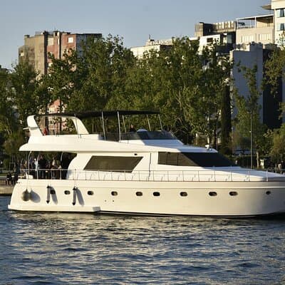 Istanbul Private Luxury Yacht on Bosphorus 25 Meter 82 Feet