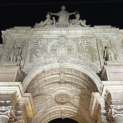 Private Tour DE Tuk Tuk Chiado and Bairro Alto in Lisbon 2