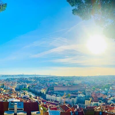 Private Tour DE Tuk Tuk Chiado and Bairro Alto in Lisbon