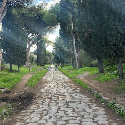 Private E-bike tour of Appian way&aqueduct(Catacombs,food option) 5