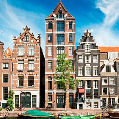 Private walking tour Amsterdam. English or Spanish. 2