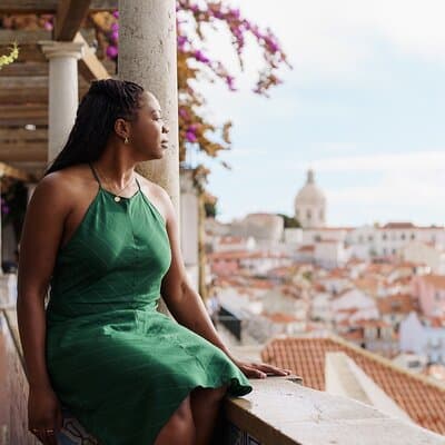 Lisbon Cinematic Photoshoot with Top-Rated Photographer 5