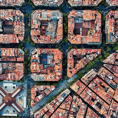 Barcelona Urban Planning Tour - Towards a Sustainable Smart City