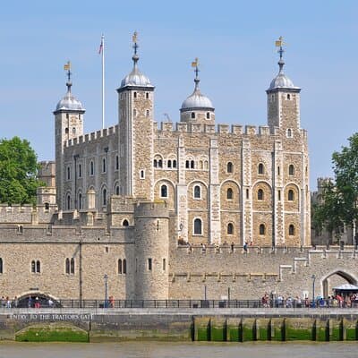 South Bank (London Bridge) Walking Tour & Enter The Tower of London