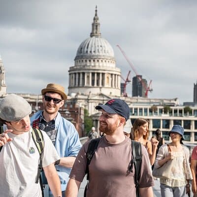 South Bank (London Bridge) Walking Tour & Enter The Tower of London 4