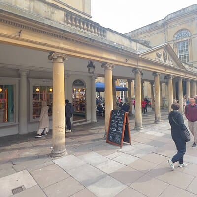 Full Day Private Trip to Stonehenge, Bath, and Cotswolds 4