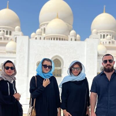 Full Day Abu Dhabi Tour with Complimentary Photography