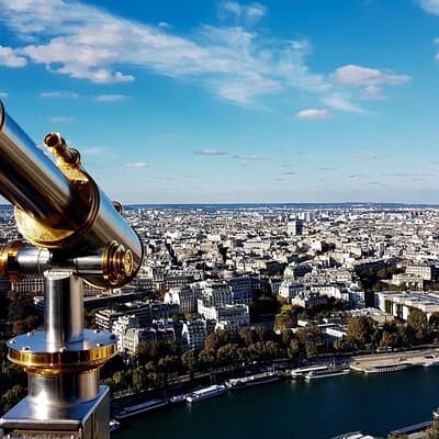 Paris Full Day Live Guided Tour, Eiffel Tower, Louvre, Montmartre 3