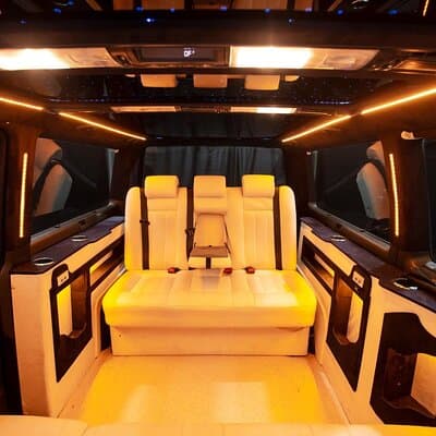 Private Istanbul Airport Transfer in Mercedes Van(Up to 6 Guests) 4