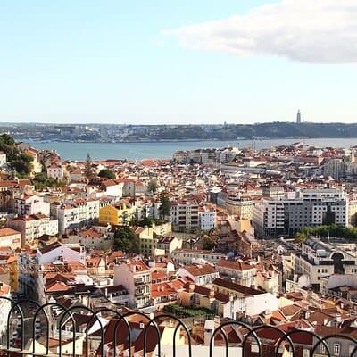 Lisbon Old Town Tour by Tuk Tuk with Local Guide 5