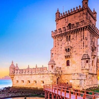 Walking Tour in Alfama with Castle and Belém by Car 3