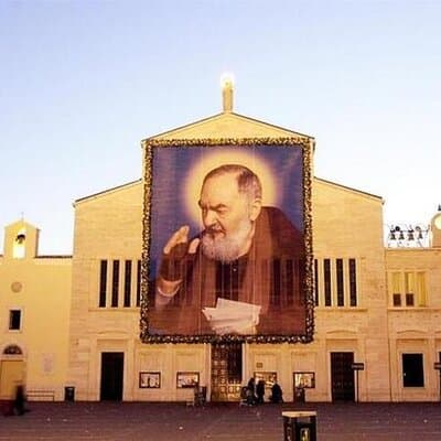 Small groups from Rome: Padre Pio and Grotto of San Michele