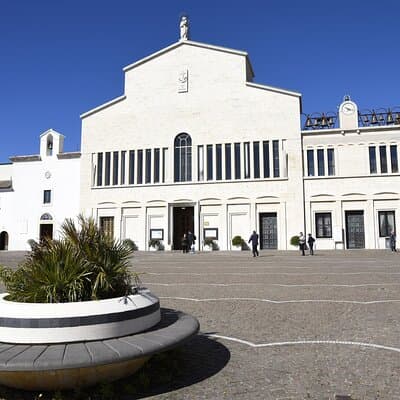 Small groups from Rome: Padre Pio and Grotto of San Michele 2