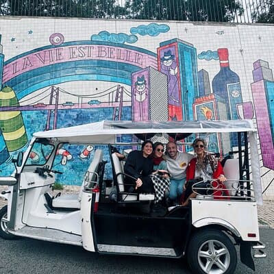 Lisbon Old Town Tour by Tuk Tuk with Local Guide