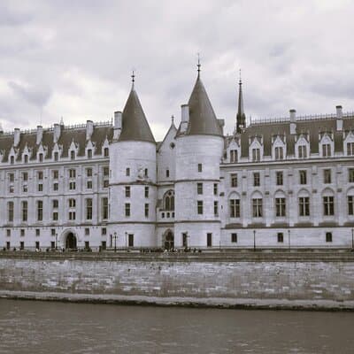 Paris History Walking Tour 5