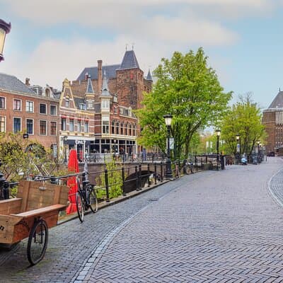 Private transfer from Amsterdam to Brussels, 2h stop in Utrecht 4