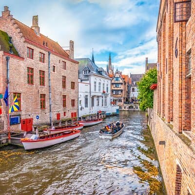 Private transfer from Amsterdam to Bruges, 2h Stop in Utrecht 3