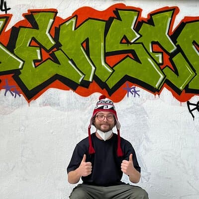 Istanbul Street Art Experience with Local Artists at Home Garden 2