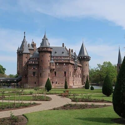 Private tour to Castle de Haar and Muiderslot from Amsterdam 3