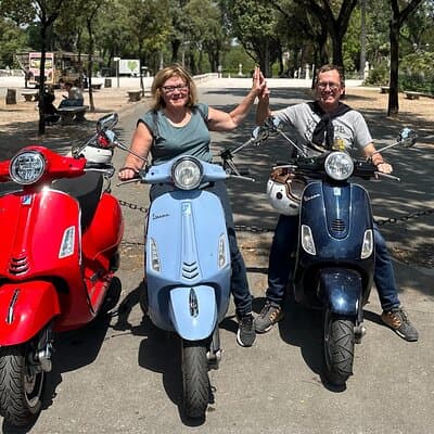 Vespa experience guided by us & Photo shoot 4