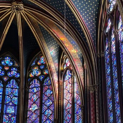 Medieval Paris: Notre Dame, Sainte Chapelle and Conciergerie 5
