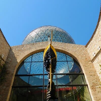 Salvador Dalí Museum, House & Cadaqués Ultimate Semi-Private Tour 3