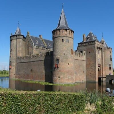 Private Half Day Trip To Castle Muiderslot and Castle De Haar 4