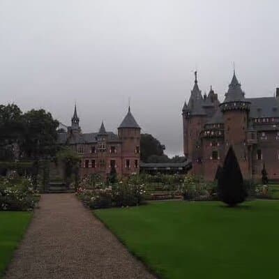 Private Half Day Trip To Castle Muiderslot and Castle De Haar 2