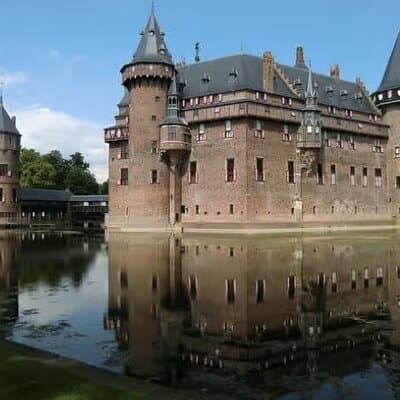 Private Half Day Trip To Castle Muiderslot and Castle De Haar 3