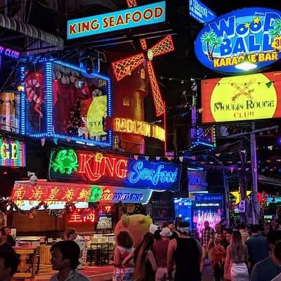 Central Thailand Walking Tour and visit Temple at Bangkok 2