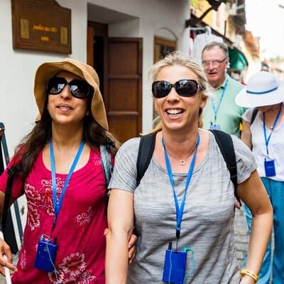 Private Food Tasting Tour with Guide in Le Marais Neighbourhood