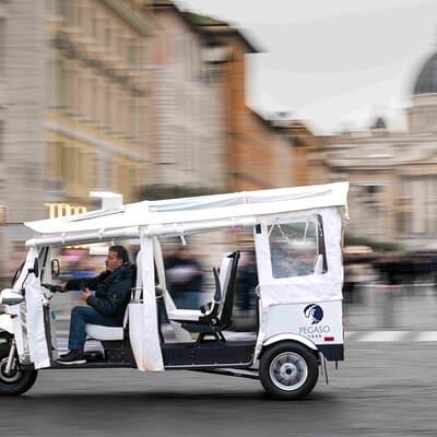 Private Tuk Tuk Tour in Rome 4