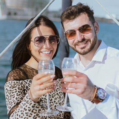 Barcelona 1-hour Private Boat Trip with Cava and Snacks 4