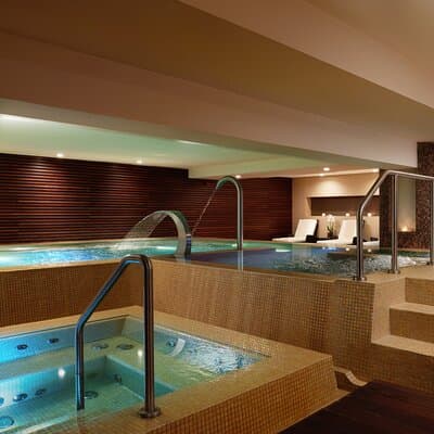 Soothing Retreat for 2 4