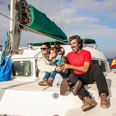 Barcelona Small Group Trip by Catamaran w Tapas, Cava and Sunset 5