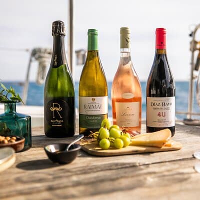 Barcelona: Premium Private Wine Tasting & Tapas in a Catamaran 3