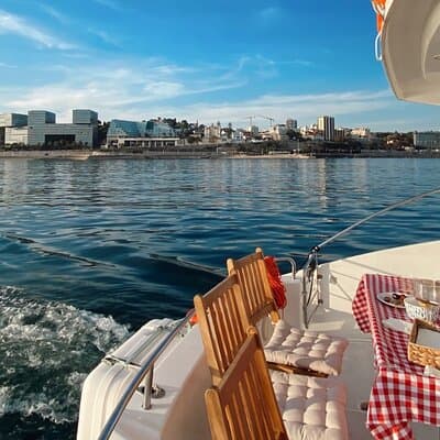 3 Hours Private Tour with Dives in Catamaran in Lisbon 3