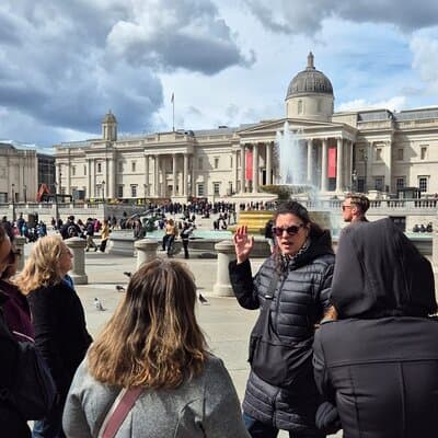 London with Brazilian Guide Buckingham Palace and Big Ben
