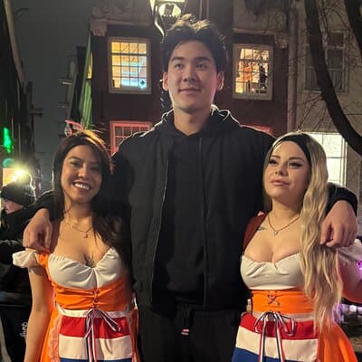 Private Hostess Bar Tour in Amsterdam Red Light District (3h) 4